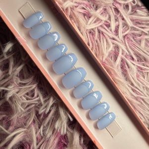 Simple Cinderella nails